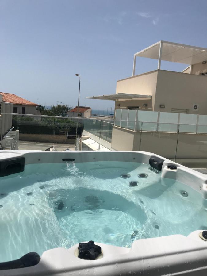 Delposto Marina Di Ragusa Prl Exterior foto
