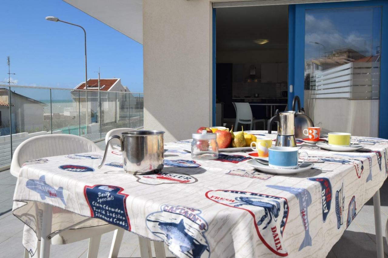 Delposto Marina Di Ragusa Prl Exterior foto