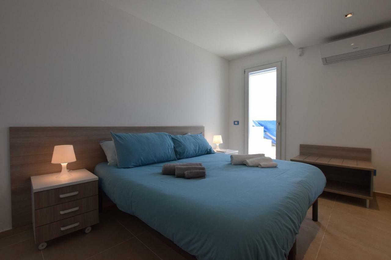 Delposto Marina Di Ragusa Prl Exterior foto